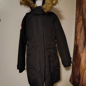 XL Women's Warm Black Parka with Faux Fur Trim